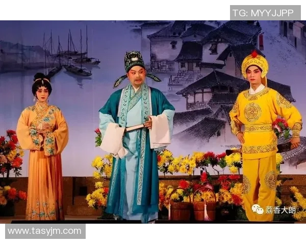 足球明星穿越时空拍古装照片展现别样风采与魅力